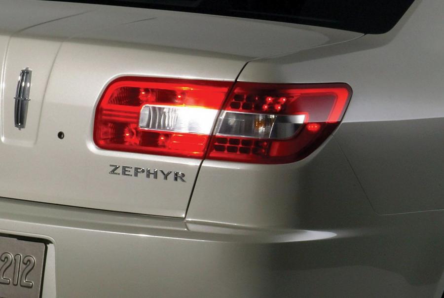  Lincoln Zephyr Concept 2004 года  (фото 76 из 124)